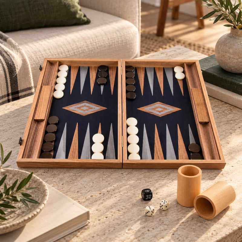 Backgammon Manopoulos BKB1 noyer et chêne noir — mis en scène