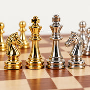 Jeu d’échecs Le Médaillon — détail des pièces