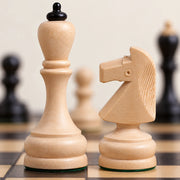 Jeu d’échecs Le Saint-Germain — détail de la sculpture
