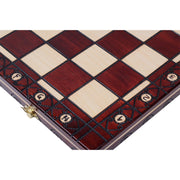 Jeu d’échecs Le Sénéchal — détail du bois et du décor