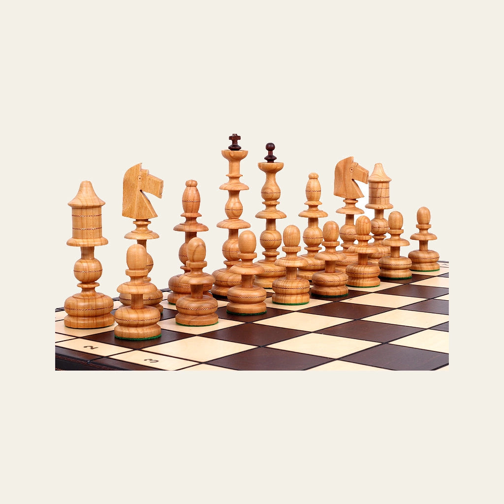 Jeu d’échecs Le Varsovie — rangée des pièces