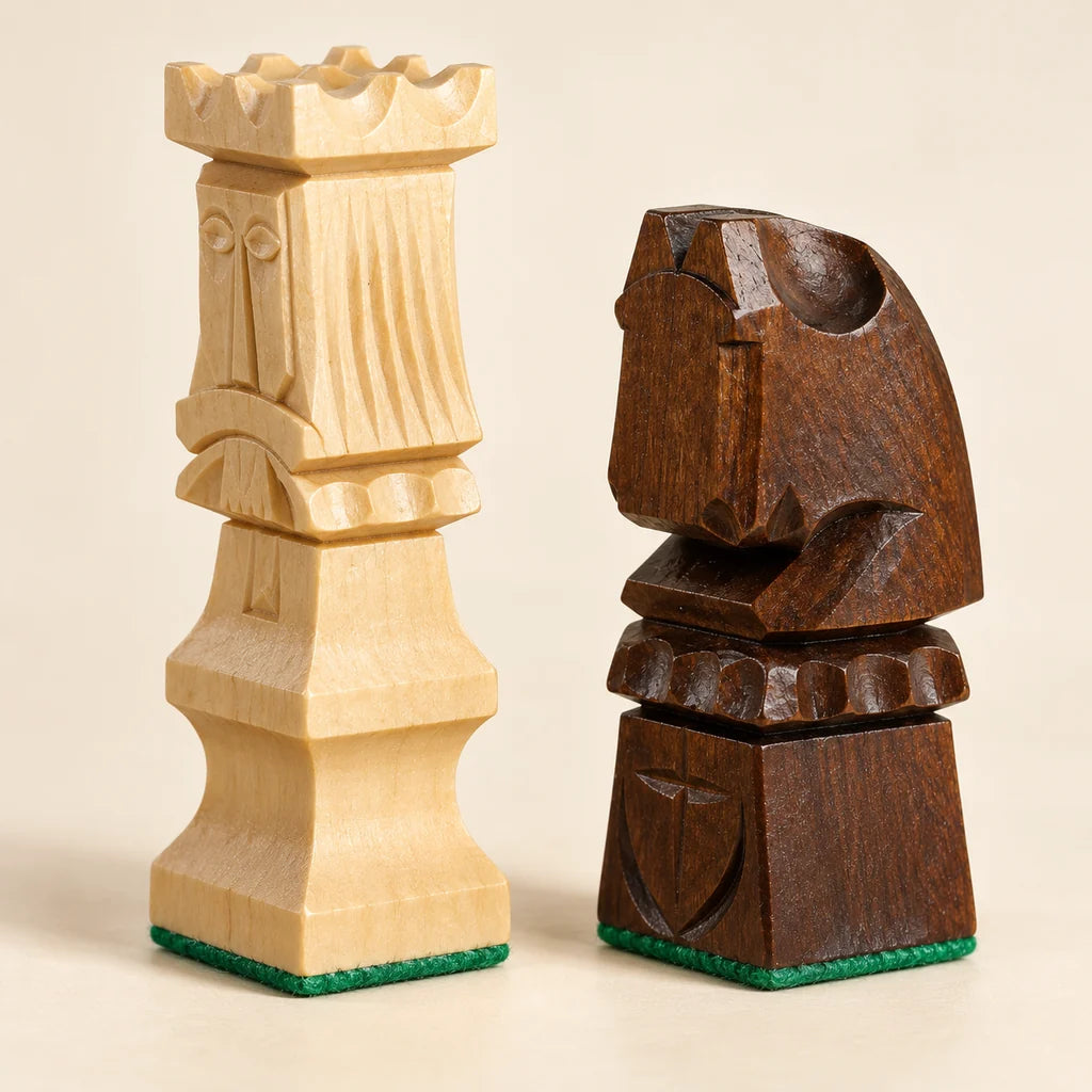 Jeu d’échecs Le Bastion — détail de la sculpture