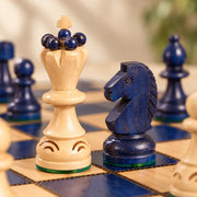 Jeu d’échecs L’Opaline — détail de la sculpture