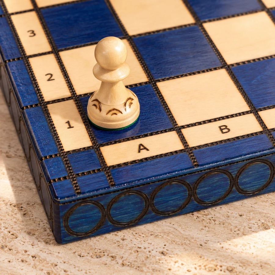 Jeu d’échecs L’Opaline — détail du bois et du décor