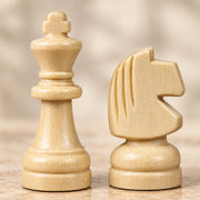 Jeu d’échecs L’Apprenti — détail de la sculpture