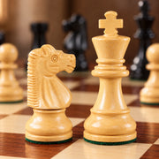 Jeu d’échecs Le Régence n°4 — détail de la sculpture