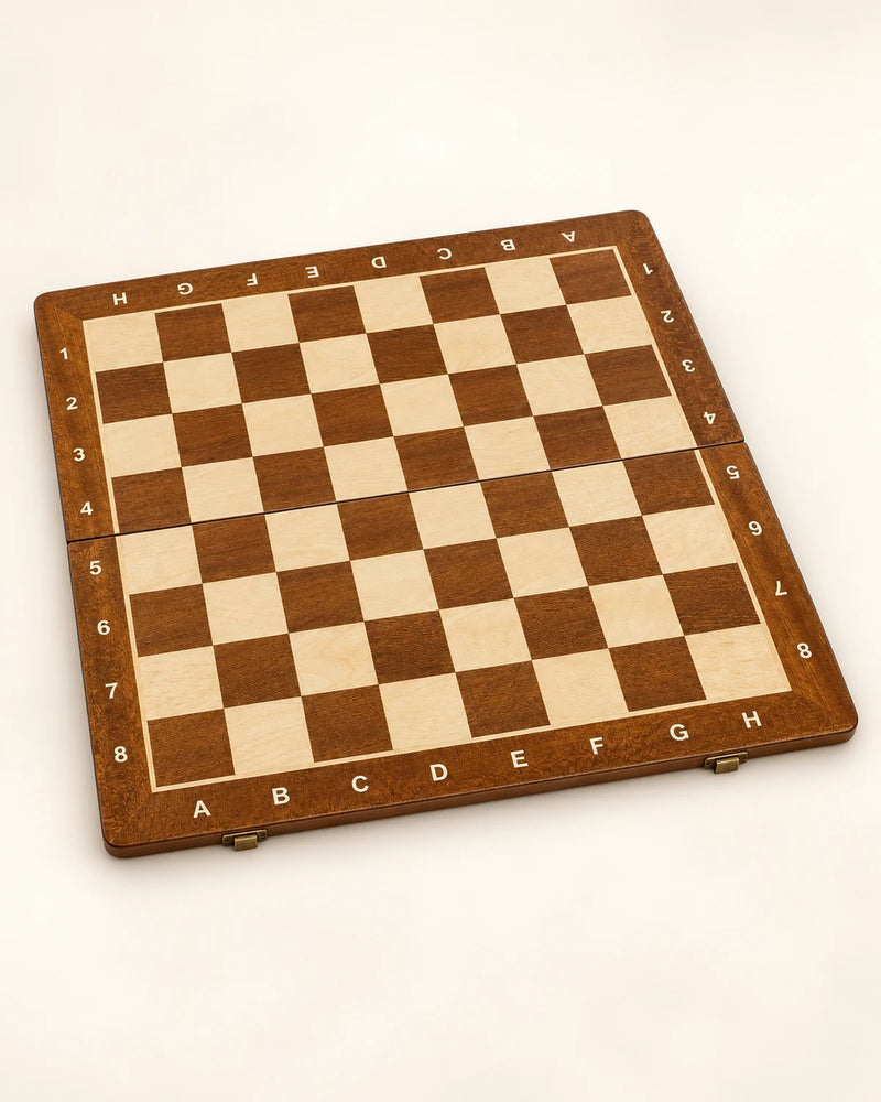 Échiquier marqueté avec coffret — vue d’ensemble