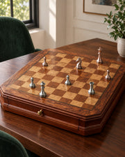 Jeu d’échecs aux finitions cuivrées et argentées — vue 2