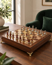 Jeu d’échecs aux accents dorés — vue 2