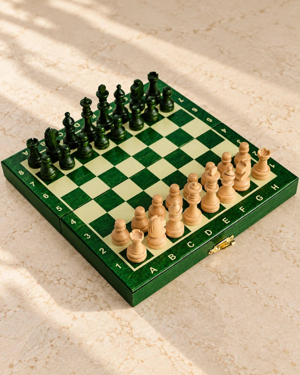 Jeu en intérieur lumineux