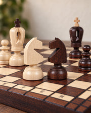 Jeu d’échecs Royal Maxi pyrogravé — détail des pièces