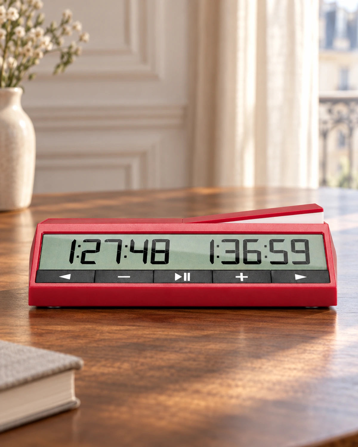 Pendule DGT 2500 rouge — appartement