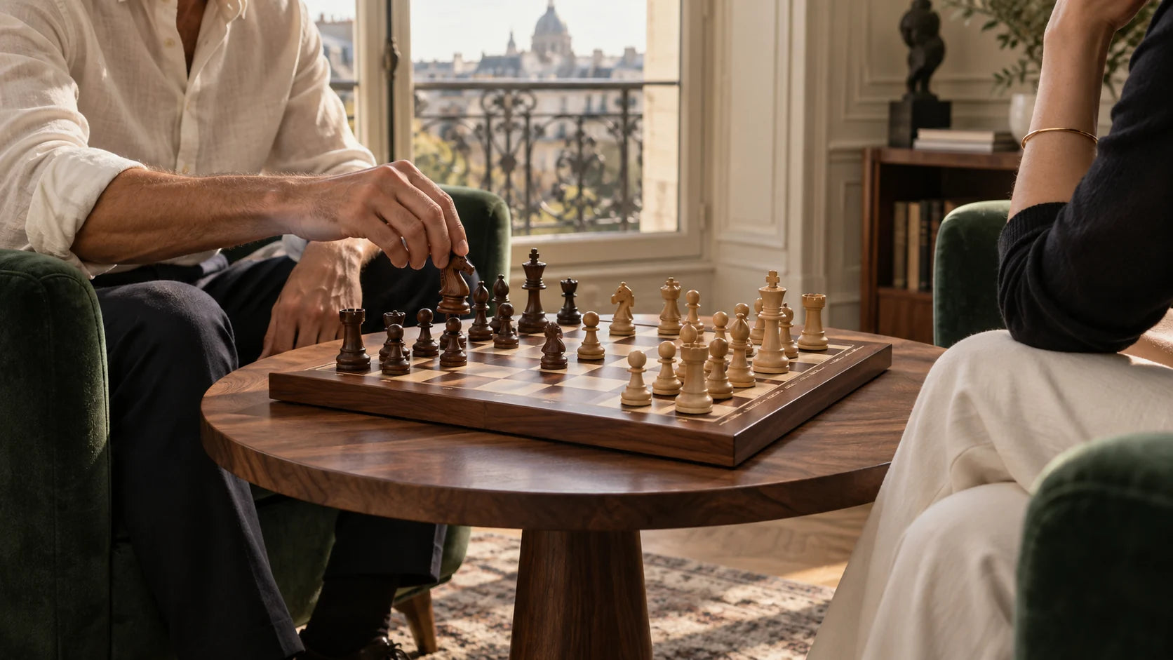 Deux joueurs partagent une partie d’échecs